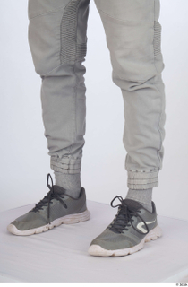 Turgen calf dressed grey sneakers grey trousers 0002.jpg